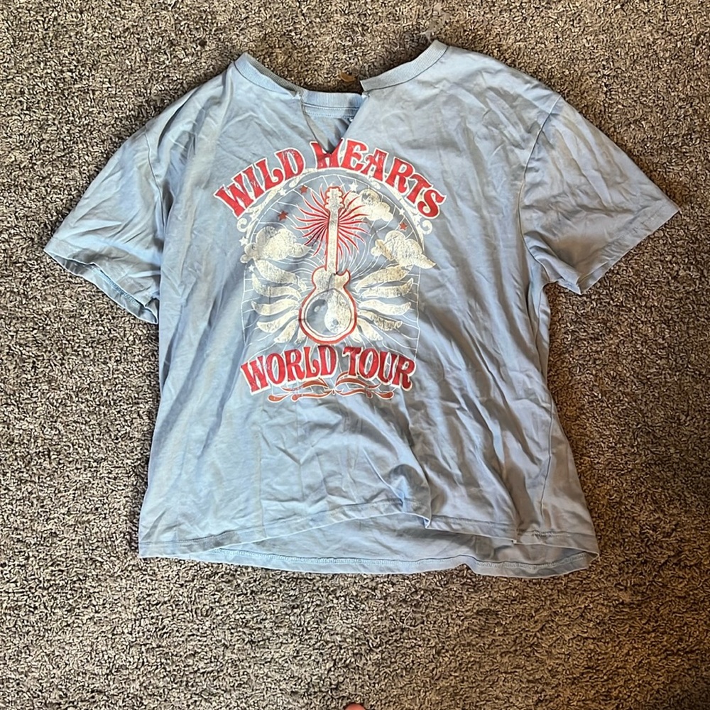 Super cute cropped tee